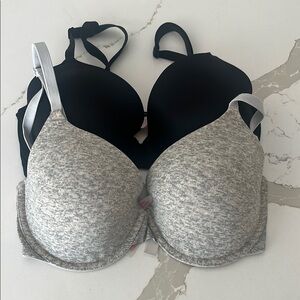 Black and Gray T-Shirt Bras with Molded Cups